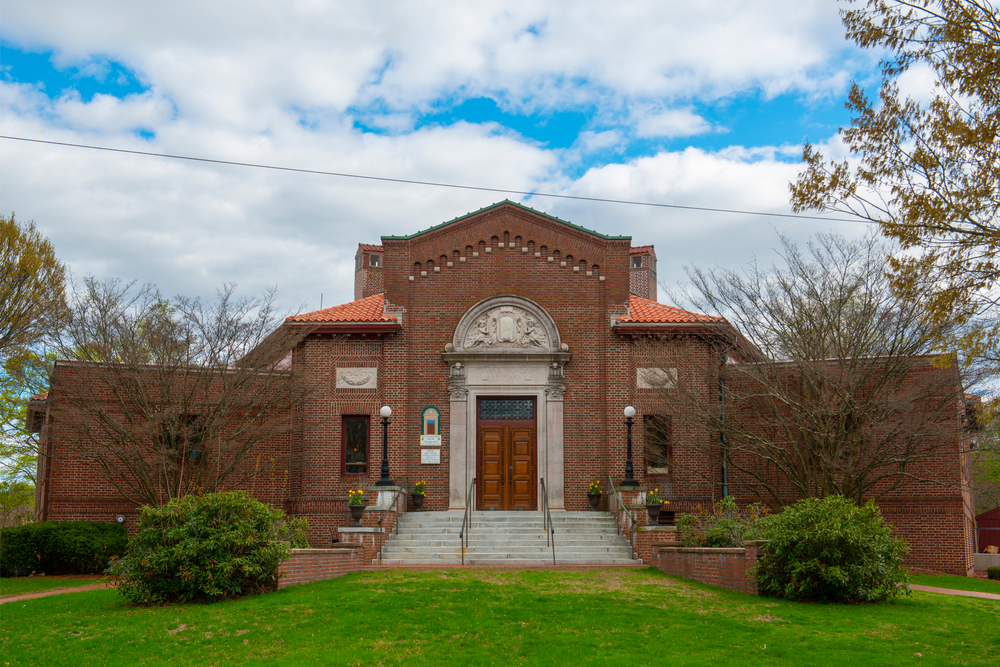 Stevens Memorial Library in North Andover, MA